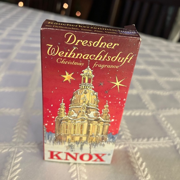 Kuhnert Christmas Snowman Smoker Wood Gatherer - Picture 8 of 9